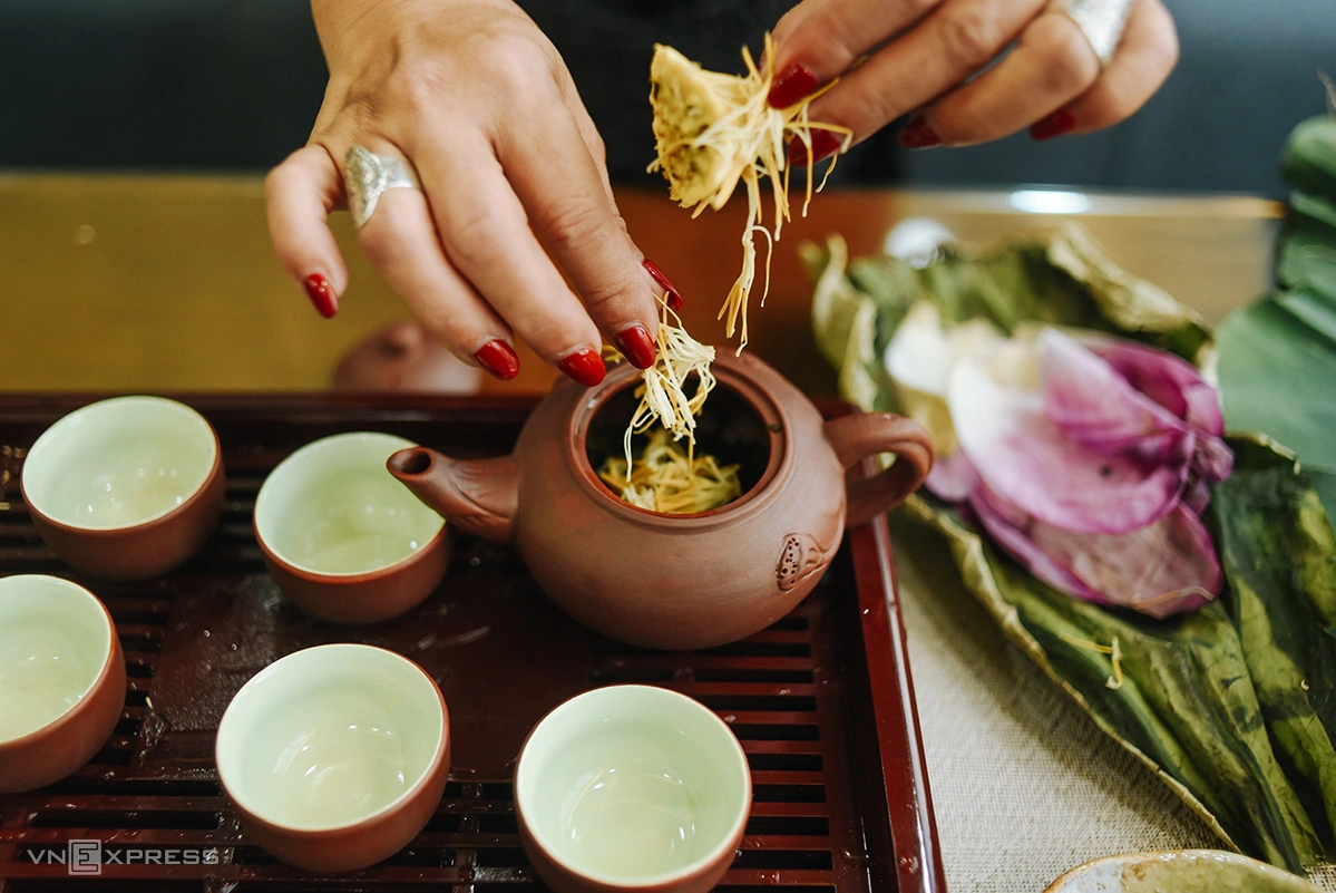 Trà Sen Tươi Cấp Đông (Ướp Xổi)